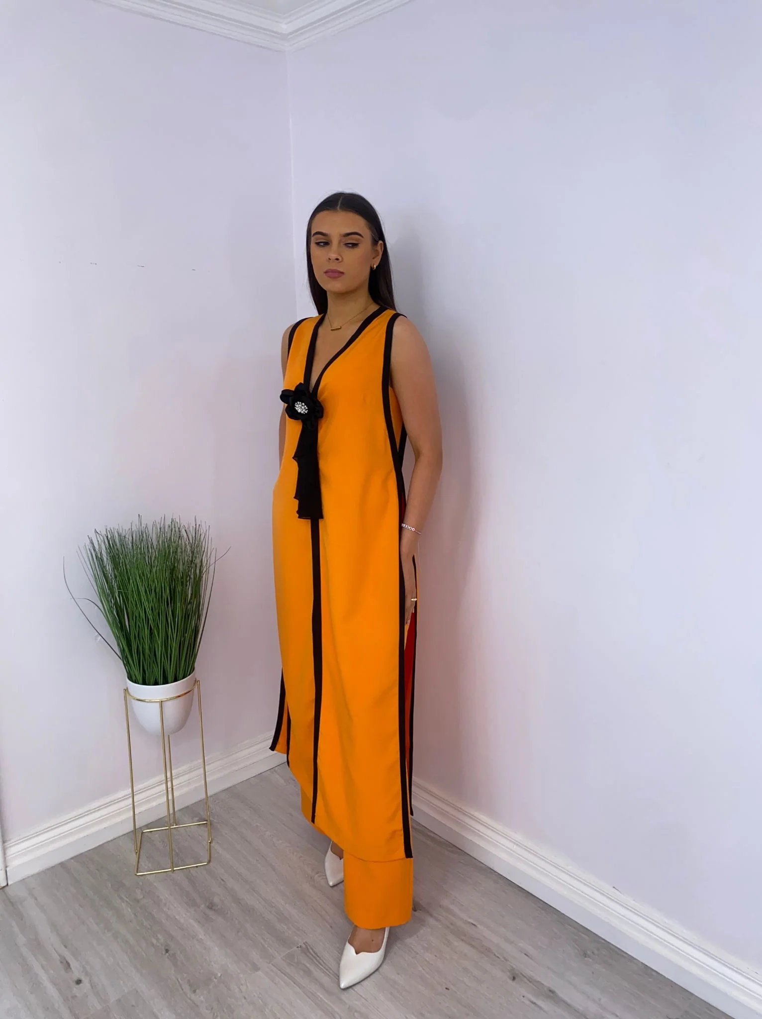 Vivianna orange tunic and trousers - Image 3