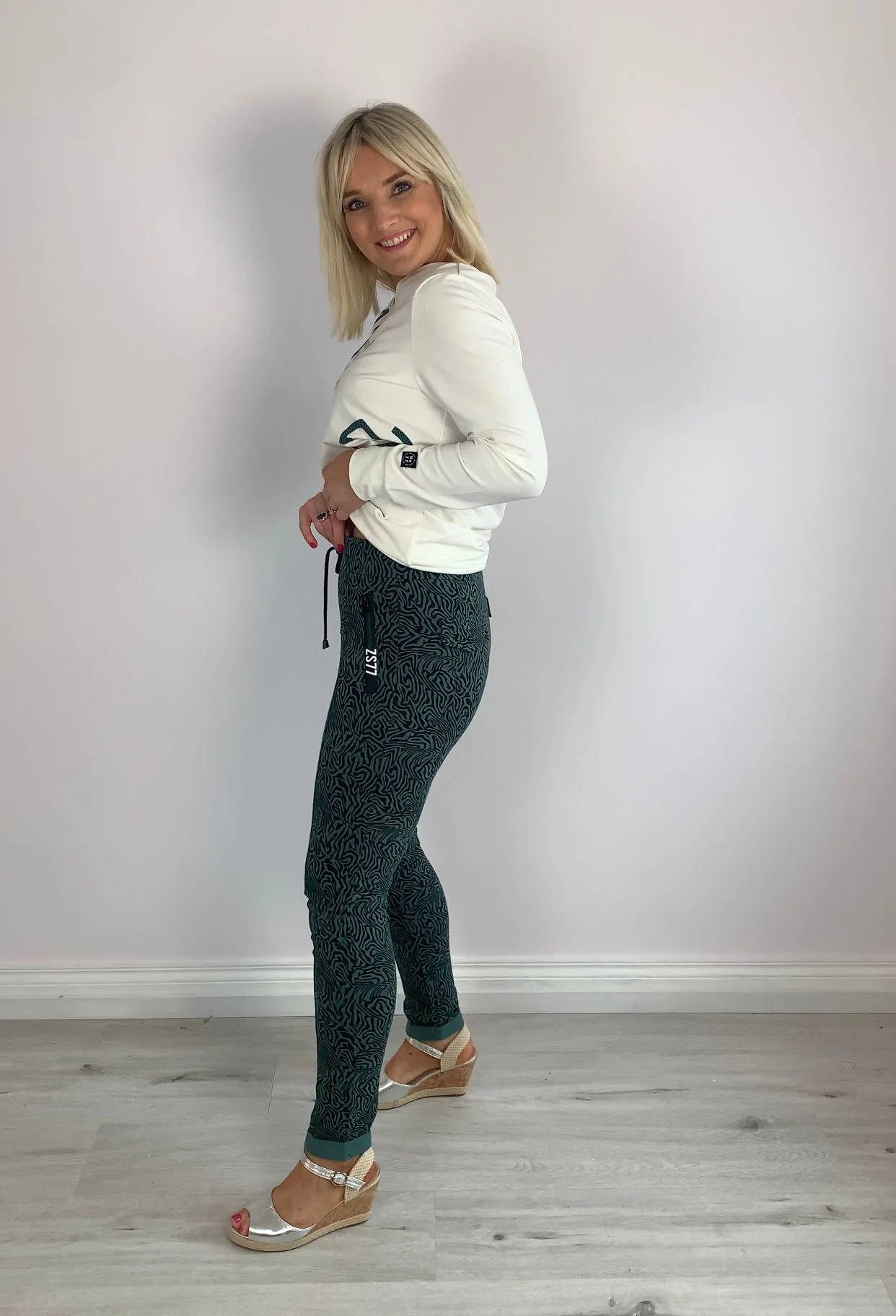 Zoso animal print bottom - Image 3