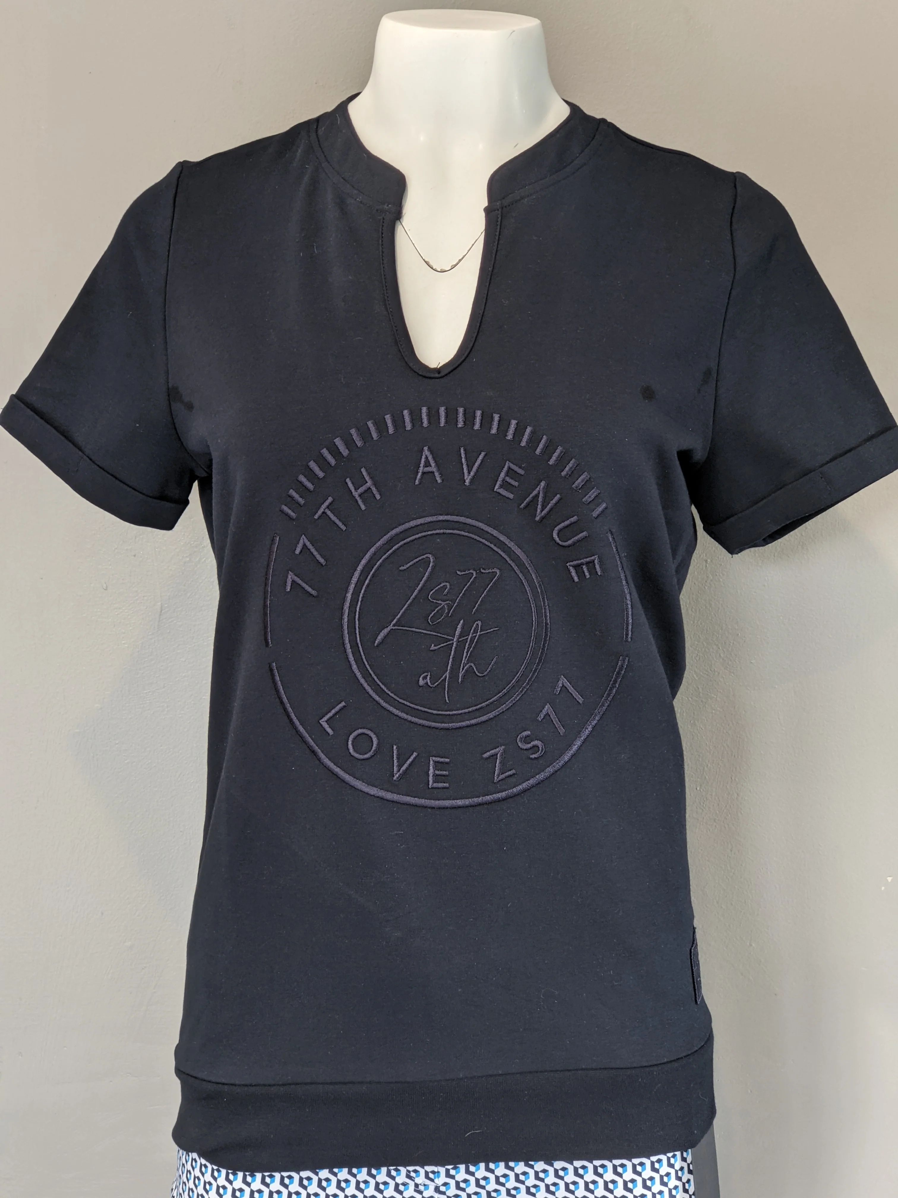 Zoso navy Cotton t shirt emmy